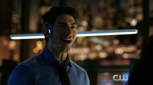 It's a Team Up! greenarrowtv.com