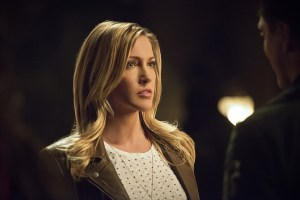 Arrow -- "Restoration" -- Image AR403B_0170b.jpg -- Pictured (L-R): Katie Cassidy as Laurel Lance and John Barrowman as Malcolm Merlyn -- Photo: Diyah Pera /The CW -- é 2015 The CW Network, LLC. All Rights Reserved.